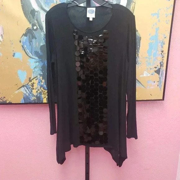 DG2 Diane Gilman Black Tunic with Sharkbite Bottom - Picture 1 of 3